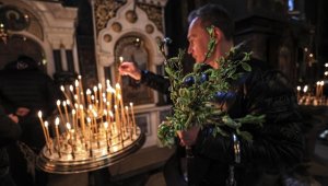 Ukrayna'da Ortodoks ve Katolik dini bayramları savaşın gölgesinde kutlanıyor