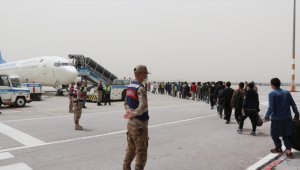 Afganistan uyruklu 414 düzensiz göçmen Erzurum'dan ülkelerine gönderildi