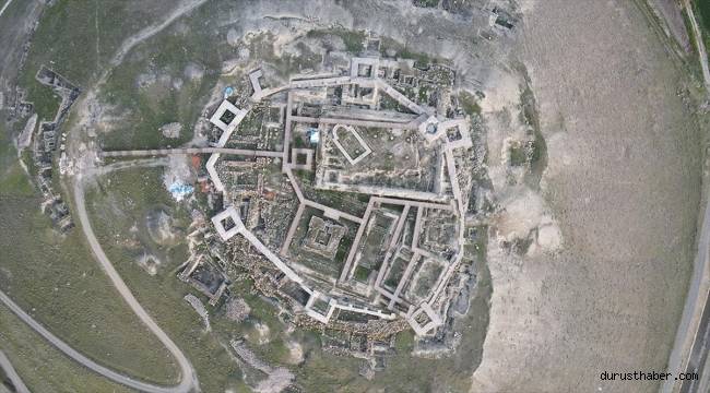 Altıntepe'den çıkartılan Urartu eserleri temsil ettiği kültürün tek örneği
