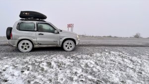 Ardahan'da kar ve yoğun tipi ulaşımı aksatıyor
