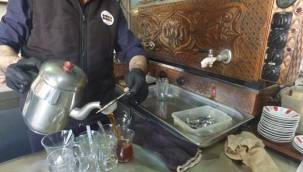 Çay zammı, esnaf ile müşteriyi karşı karşıya getirdi  