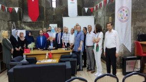 Diyarbakır annelerine Kayseri'den destek