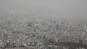 İran'da hava kirliliği nedeniyle birçok kentte okullar ve kurumlar tatil edildi