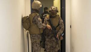 İstanbul'da eş zamanlı baskın: Örgüt yöneticileri yakalandı