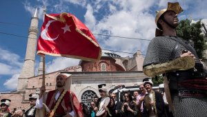 İstanbul'u fetih coşkusu sardı