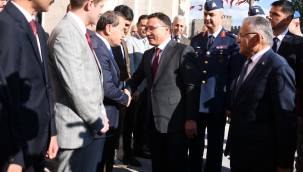 Kayseri'de göreve başlayan Vali Çiçek: “Beni sürekli sokaklarda, halkın içinde göreceksiniz”