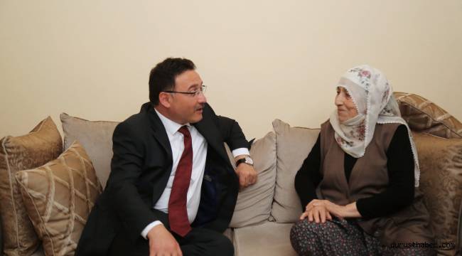 Kayseri Valisi Çiçek’ten ilk gününde şehit ailesine ziyaret