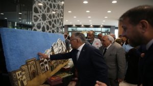 Kayseri'de "Ulu Çınarlar"dan el sanatları sergisi