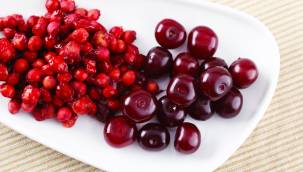 Kirazların Çekirdeklerini ve Saplarını Sakın Çöpe Atmayın! İşte Kirazın Çekirdek ve Saplarından Yapılan Mucizevi İçecek