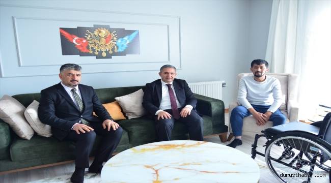 Kırşehir Valisi Buhara, şehit ailesi ve bir gaziyi ziyaret etti