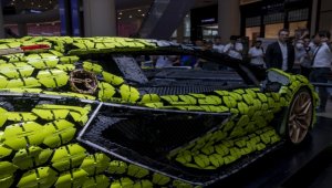 LEGO'nun gerçek boyutlu Lamborghini Sian FKP 37 modeli İstanbul'da