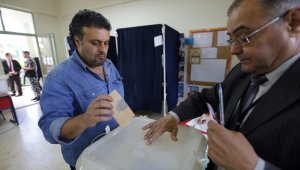 Lübnanlılar 15 Mayıs genel seçimleri için 48 ülkede oy kullanmaya başladı