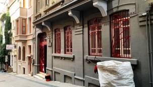 Masumlar Apartmanı satışa çıktı: Bülent Ersoy harekete geçti