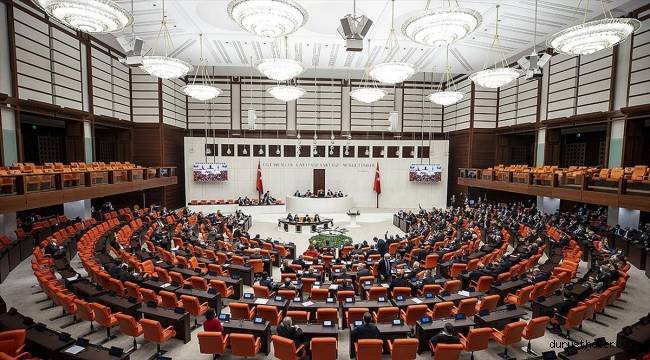 Meclis, ekonomiye ilişkin "torba" kanun teklifi için mesaisini sürdürecek