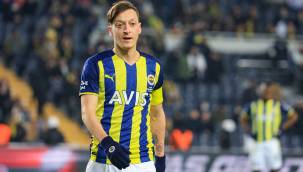 Menajeri açıkladı: Mesut Özil ayrılmak istemiyor