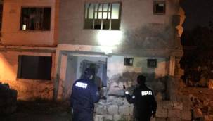 Metruk bina ve asayiş denetimlerinde 74 şüpheli yakalandı