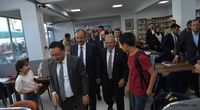 Mevlana Kütüphanesi’nin tanıtımı yapıldı