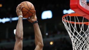 NBA'de Heat ve Suns konferans yarı finalinin ilk maçını kazandı