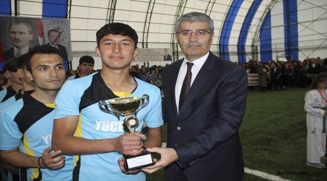 Sivas'ta 19 Mayıs Atatürk'ü Anma, Gençlik ve Spor Bayramı kutlandı
