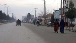 Taliban kadınlara 'örtünme' zorunluluğu getirdiğini duyurdu