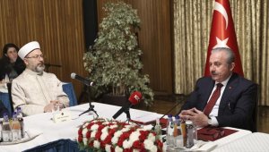 TBMM Başkanı Mustafa Şentop, ABD ve Kanadalı Müslüman kanaat önderlerini kabul etti