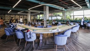 Üsküdar'da açılan Mehmet Genç Kütüphanesi 24 saat okurları ağırlayacak