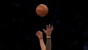 Warriors NBA finaline bir maç uzaklıkta