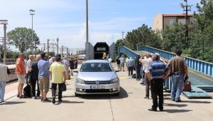 Yıllık izinlerini Türkiye'de geçirecek gurbetçilerin yurda gelişleri başladı