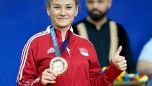 Akdeniz Oyunlarında ilk madalya Kağıtspor'lu Tuğba'dan
