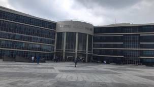 Alacağını istediği şahsın çantasını gasptan yargılana kardeşler hakim karşısına çıktı 