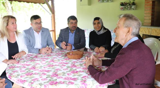 Babalar Gününde Şehit Babalarını Unutmadılar