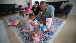 Bahalı ailesinin hayatına koruyucu aile oldukları 'Melisa ve Masal' değer kattı