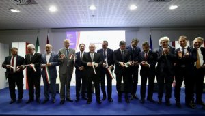 Bakan Varank, İtalya'da Türkiye'nin partner ülke olduğu iklimlendirme fuarını açtı