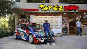 Balkan Ralli Şampiyonu Ali Türkkan’dan çocuklara karne sürprizi!