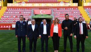 Başkan Büyükkılıç'tan Kayserispor'un Yeni Teknik Direktörü Atan'a: 