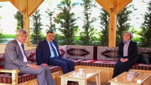 Beypazarı Kaymakamı Erdoğan ile Belediye Başkanı Kaplan bir araya geldi 