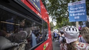 BM'den İngiltere'ye sığınmacıları Ruanda'ya yollama planını durdurma çağrısı