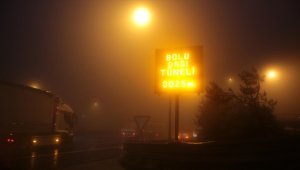 Bolu Dağı'nda sis ve sağanak etkili oluyor