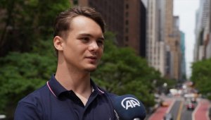 'Cep Herkülü'nü oynayan genç yetenek, Naim Süleymanoğlu'nun anısını yaşatmaya devam ediyor