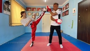 Dünya Kupası'nda kürsüye çıkan kick boksçular hedef yükseltti