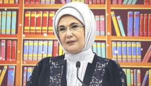 Emine Erdoğan, YKS'ye girecek öğrencilere başarılar diledi