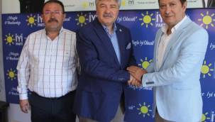 Eski Milli Eğitim Müdürü Ekinci, siyasete girdi