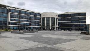 Evinin balkonundan düşme sonucu ölen Raziye Ebru’nun çocuklarının velayeti anneanneye verildi