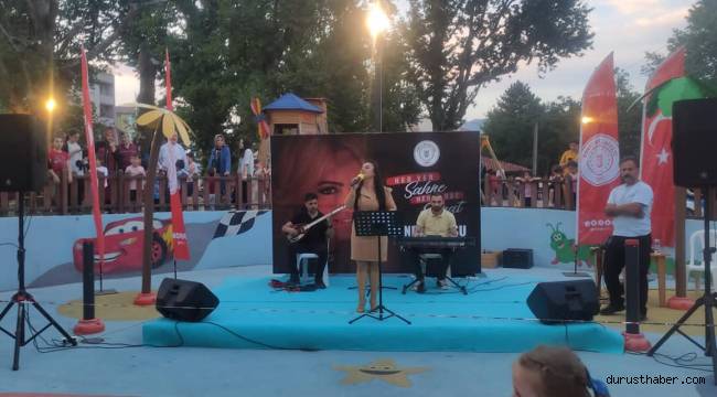 Gürsuluar, Millet Bahçesi'nde Müziğin Ritmiyle Coştu