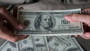 İnternetten bedava aldığı koltuğun içinden 36 bin dolar çıktı