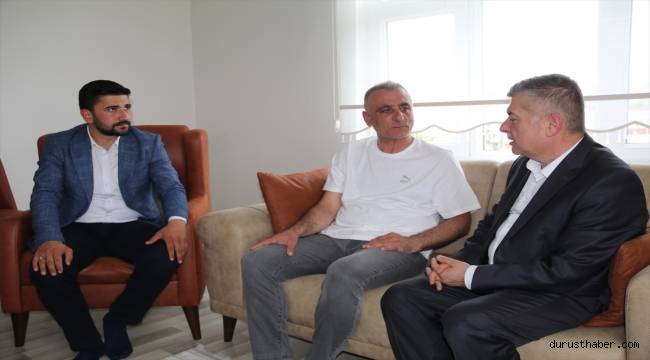 Kahramankazan Belediye Başkanı Doğan şehit ailelerini ziyaret etti