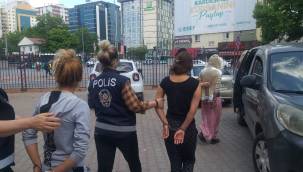 Kameradan tespit edilen 3 kadın hırsız tutuklandı