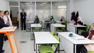 Kayseri Büyükşehir'in KAYMEK Yaz Kursları'na Bir Haftada 5 Bin Kayıt