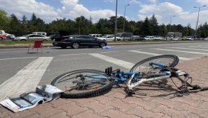 Kayseri'de otomobilin çarptığı bisikletli öldü 