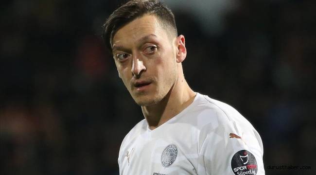 Mesut Özil: Fenerbahçe'den başka bir takımda kariyerimi noktalamayacağım